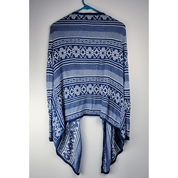 Aztec Tribal Print Waterfall Knit Cardigan - Picture 4 of 7